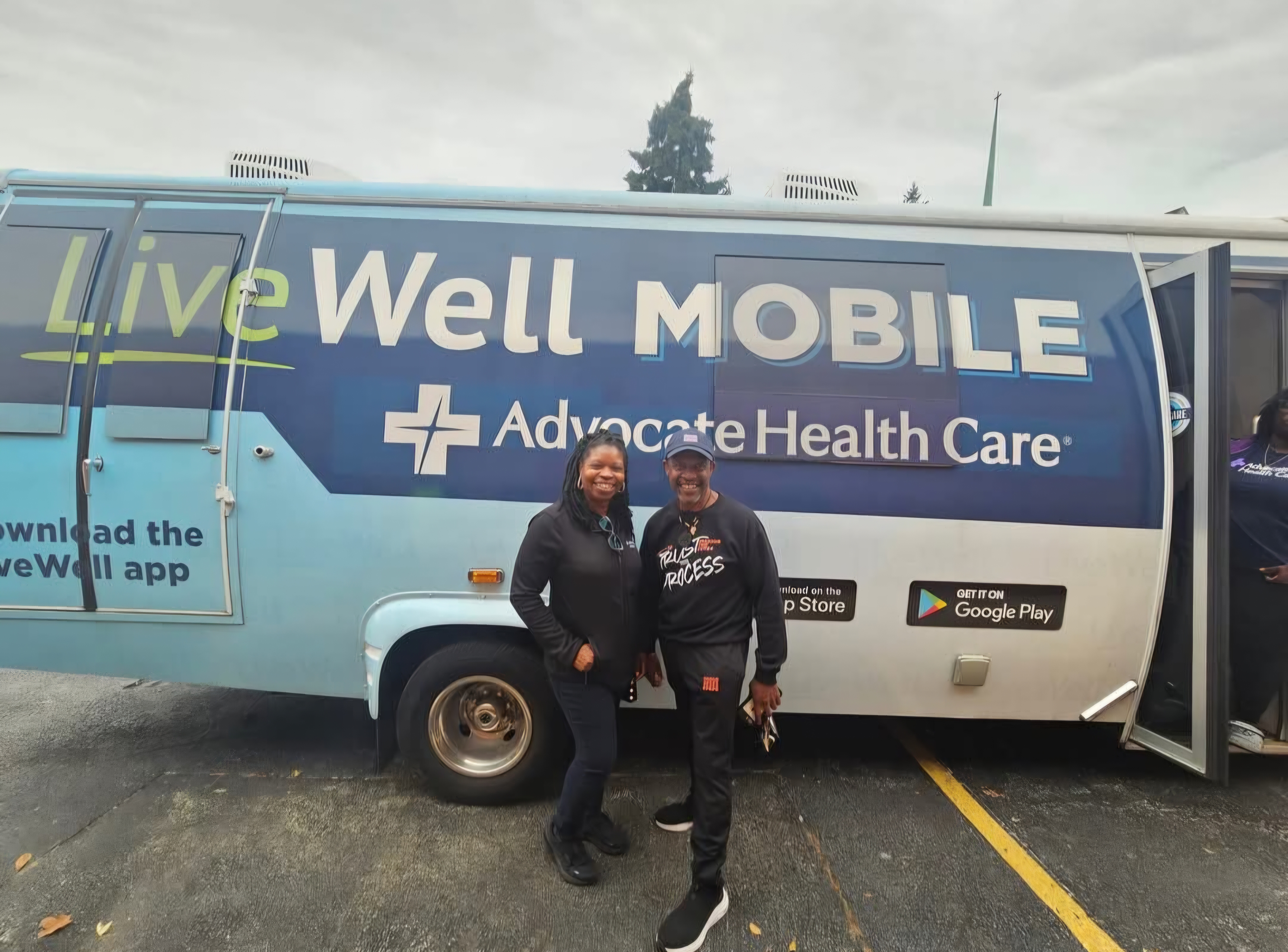 Advocate Health Care LiveWell Mobile unit serving the community